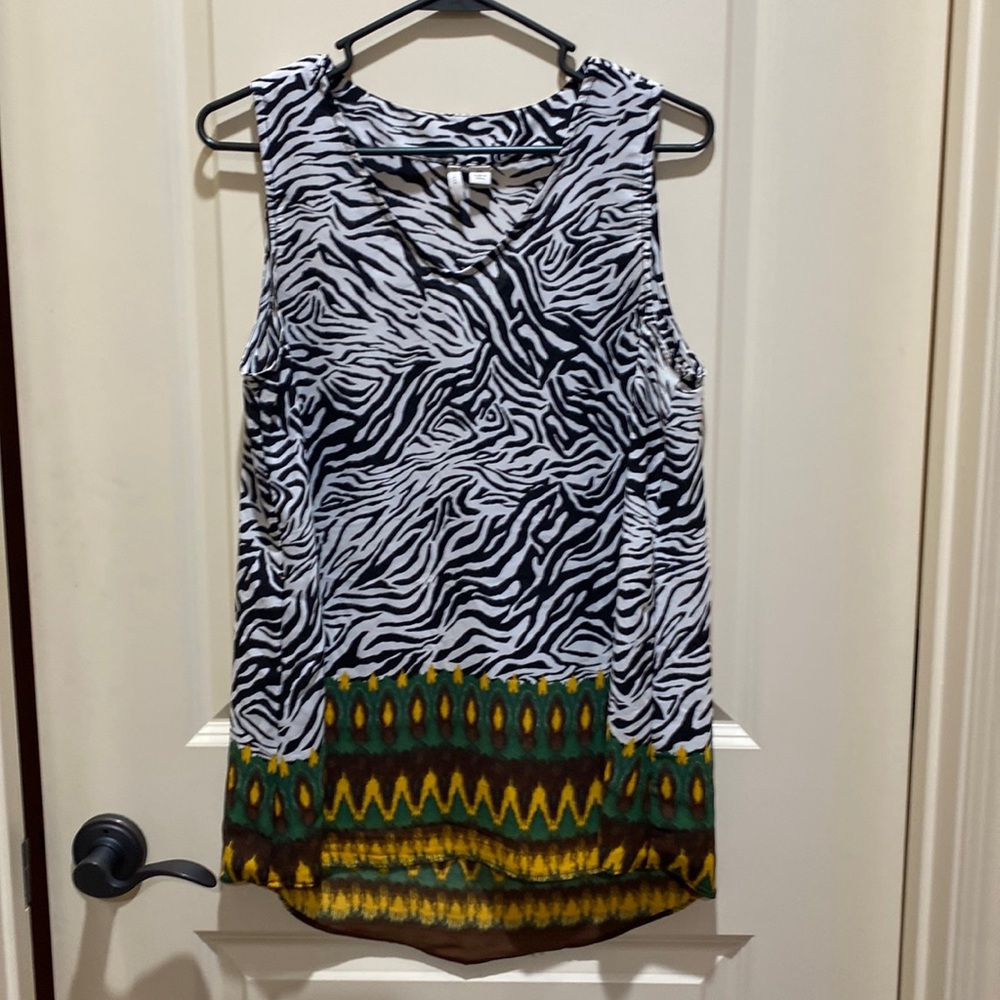 Ladies Sleeveless Shirt
